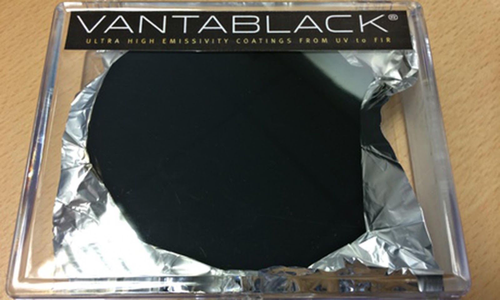 Поставь самый темный. Материал поглощающий свет 99.9. Vantablack краска. Вантаблэк Vantablack. Чёрная краска Black Vantablack.