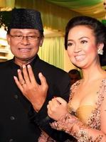 Foto-Foto Koes Hendratmo ~ KUMPULAN FOTO FOTO