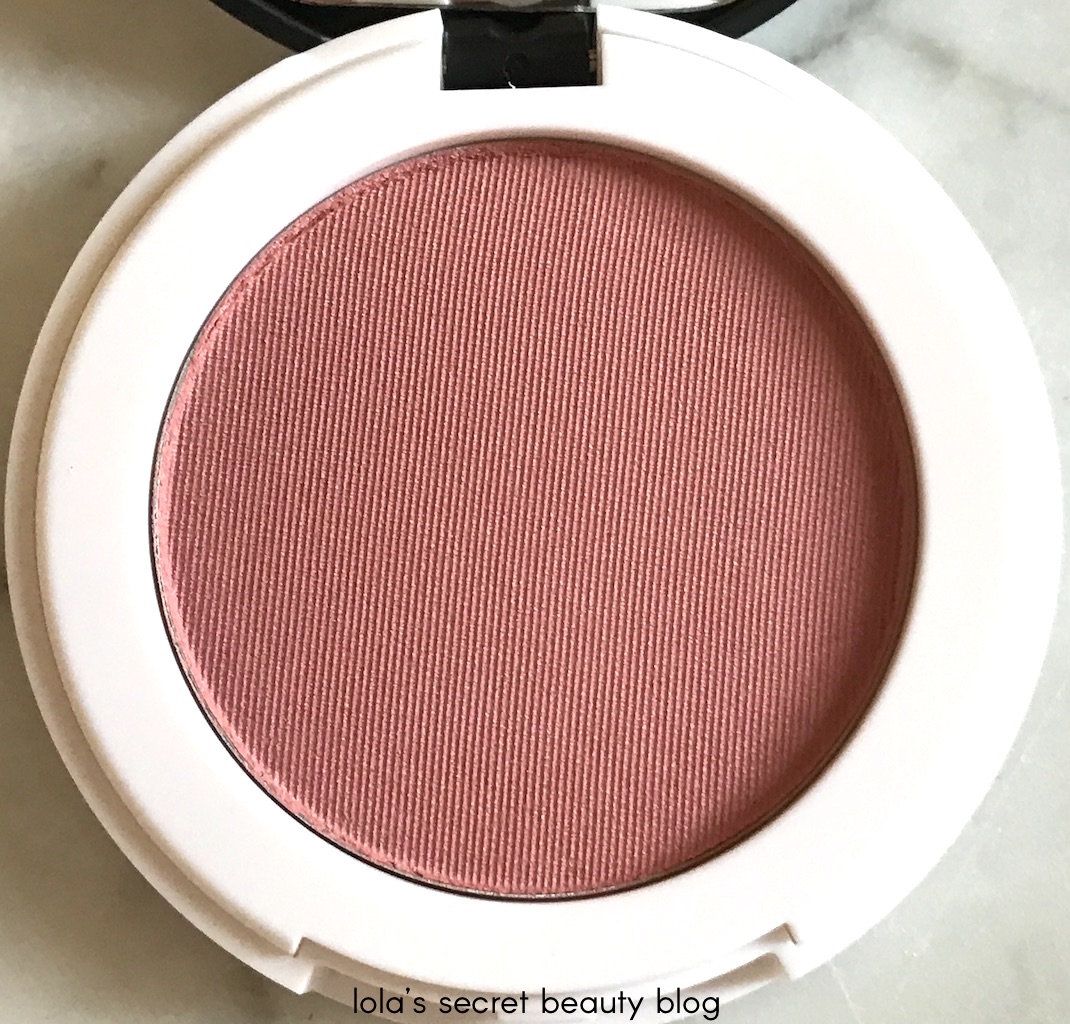 lola's secret beauty blog Lily Lolo Pressed Blush In The Pink Review