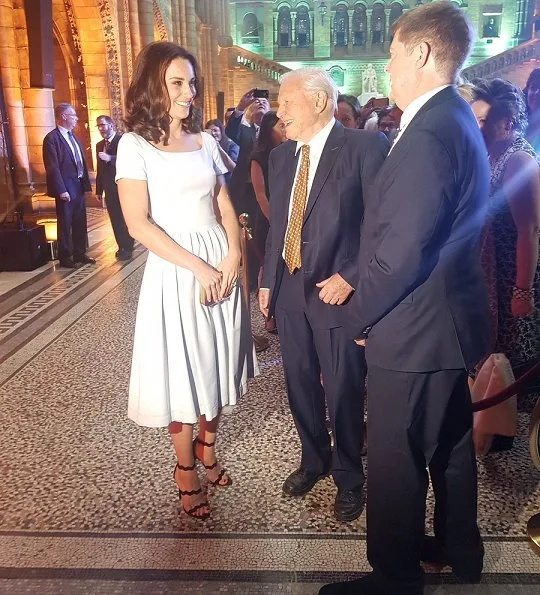 Kate Middleton wore Preen by Thornton Bregazzi Everly stretch-crepe dress, Prada Scalloped suede sandals, Cassandra Goad Temple of Heaven earrings