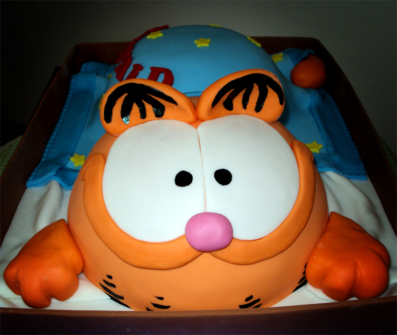 Delana's Cakes: Garfield Cake