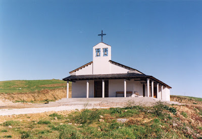 Iglesia de Santa Bárbara de Trones, Cangas del Narcea