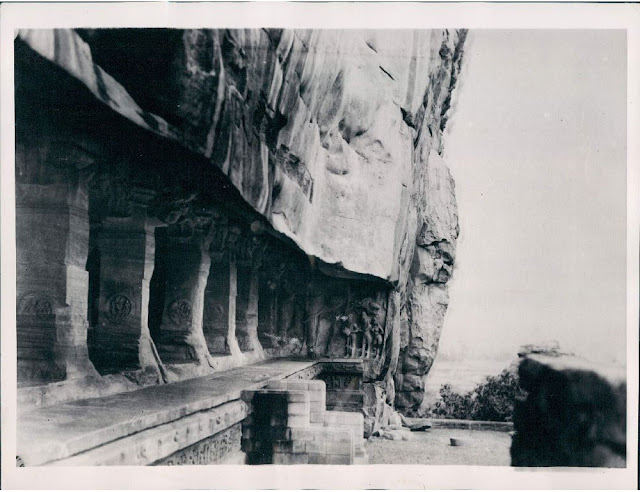 Rare-Frescoes-Found-in-Badami-in-the-Bagalkot-District-in-the-north-part-of-Karnataka,-India---1937