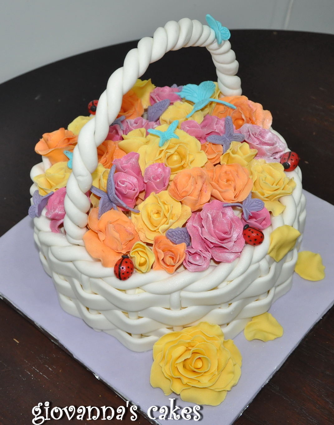 giovanna's cakes Flower basket cake