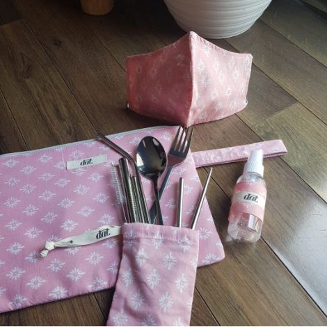 Ngantor Tetap Aman Di Masa New Normal Dengan Pouch Praktis Adhiantirina