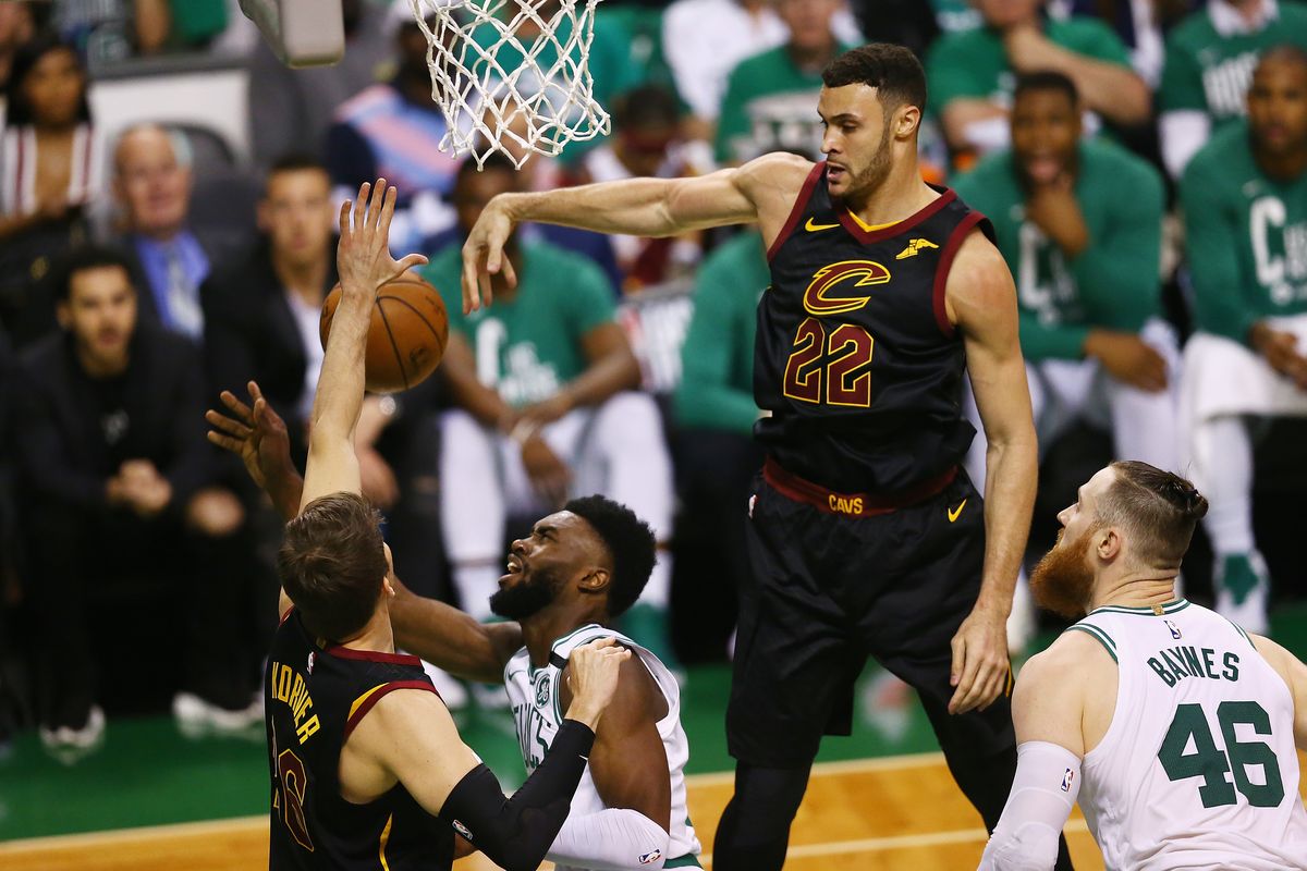 Celtics reportedly interested in Larry Nance Jr.