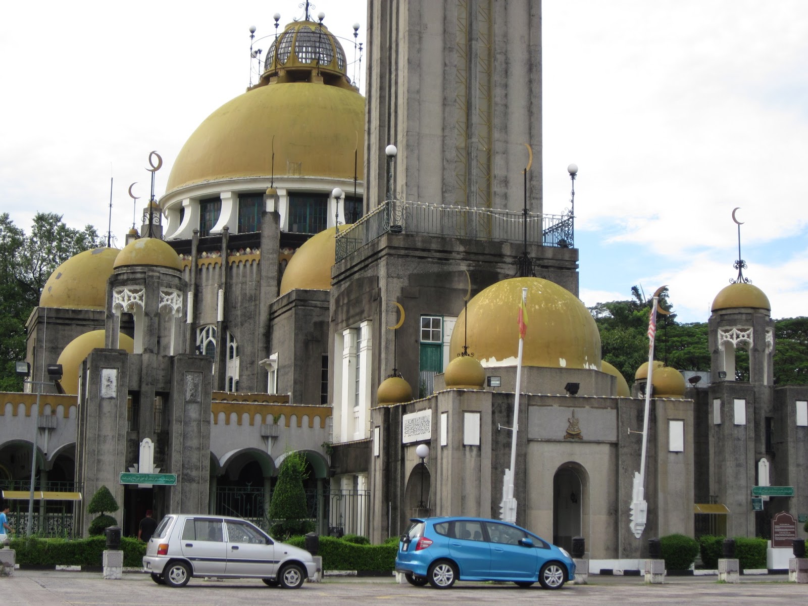 Pretty Simply Normal: Landmarks of Selangor: Sultan ...