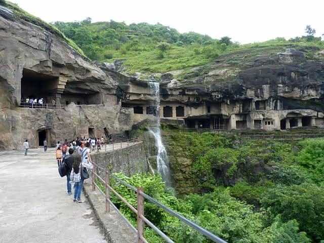  Gua Budha Ellora Negara Bagian Maharashtra, India.