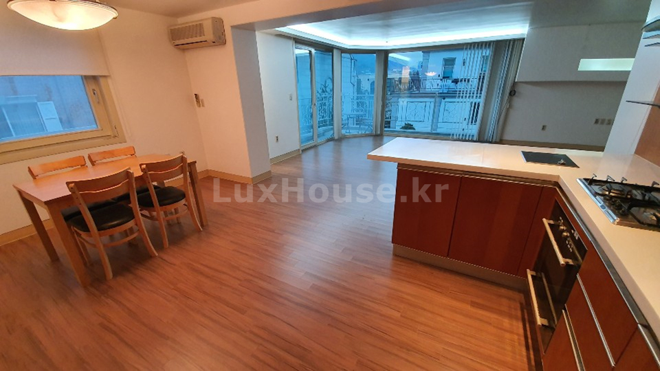 Seoul Apartment The Plus 3 villa in Hannamdong 한남동 순천향병원근처 더플러스3
