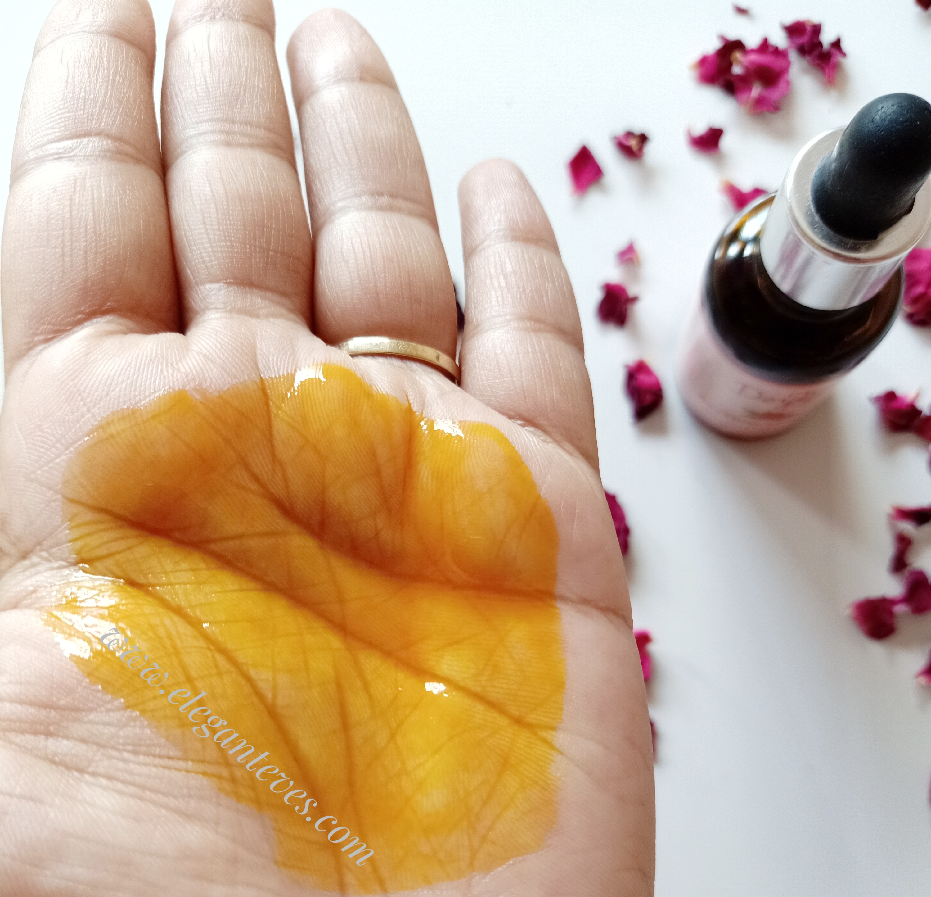 Review of Deyga Rosehip Seed Oil Elegant Eves