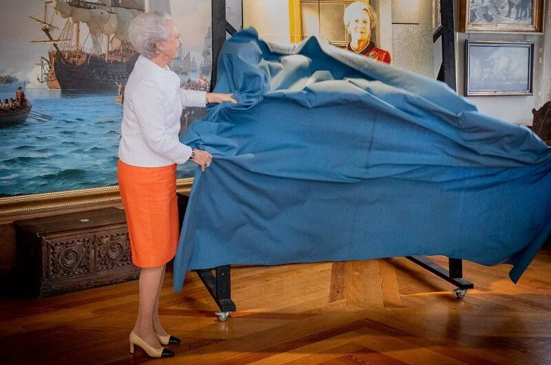 Princess Benedikte unveiled a new portrait of herself painted by Danish artist Lars Physant