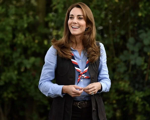 Kate Middleton wore a new brown nubuck waistcoat from Really Wild, and a new blue linen shirt from Massimo Dutti. Chloe brown boots