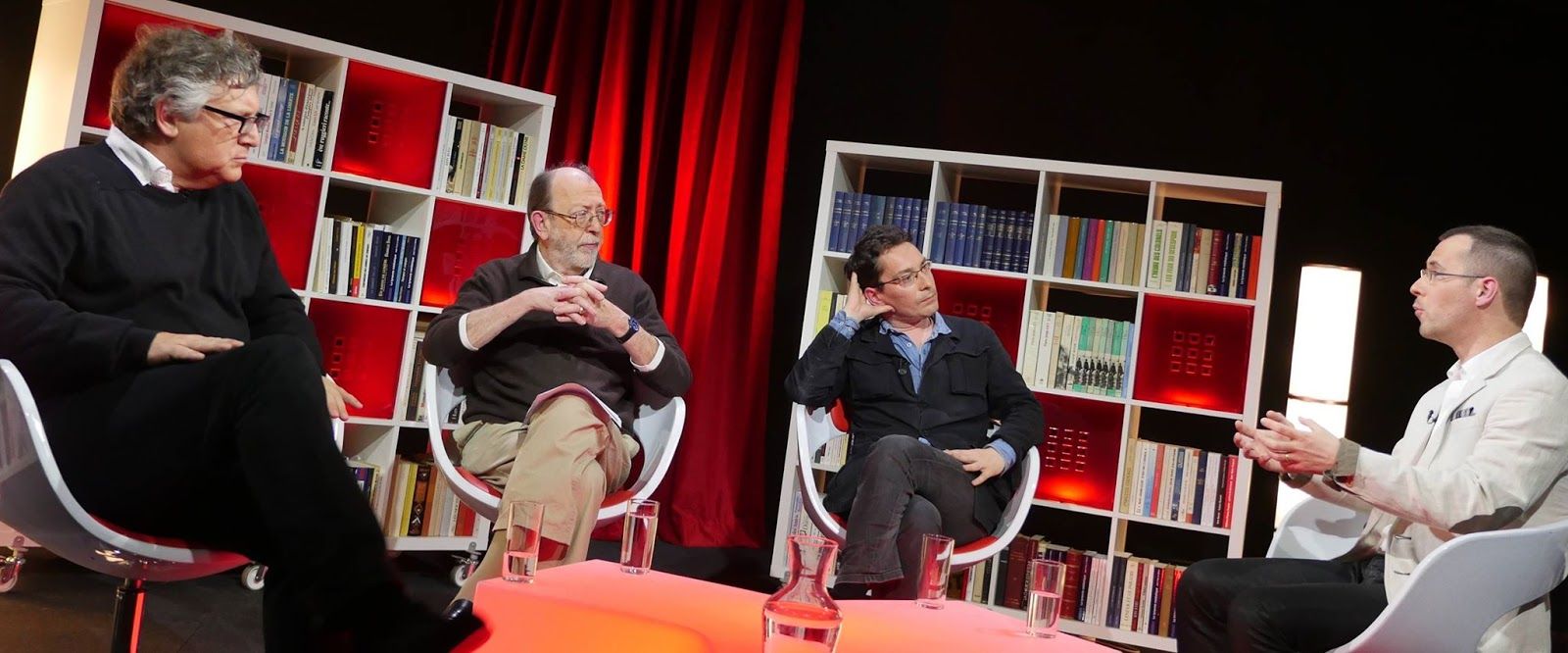 Le philosophe français Michel Onfray estil (réellement) passé à l