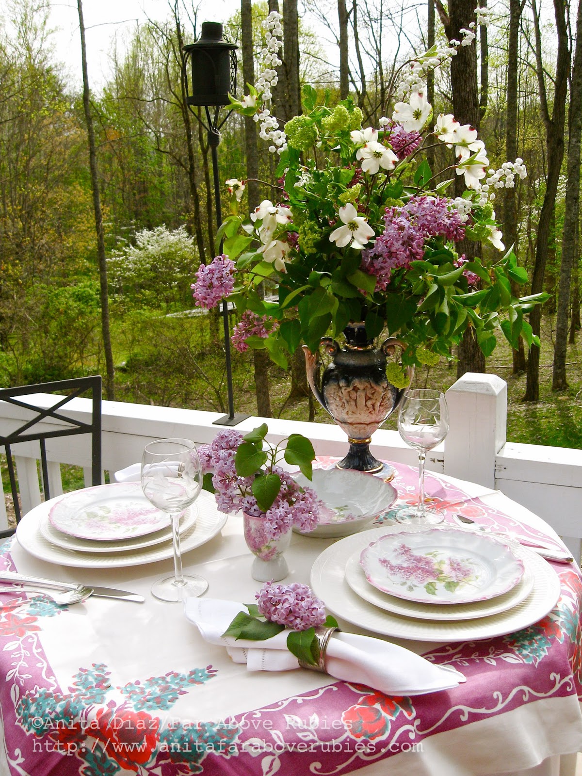 9 beautiful spring tablescapes and more Whispering Pines Homestead