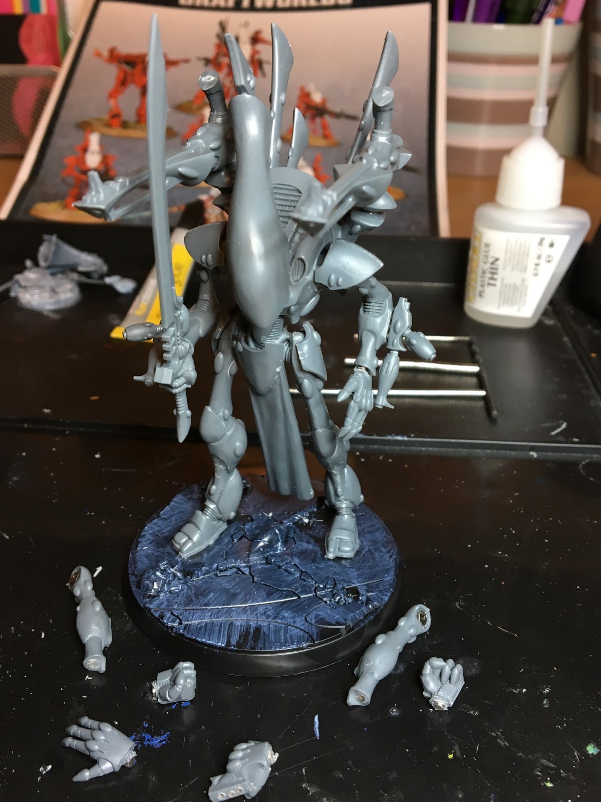 Games Workshop - Zandri Dust Spray Primer : Arts  