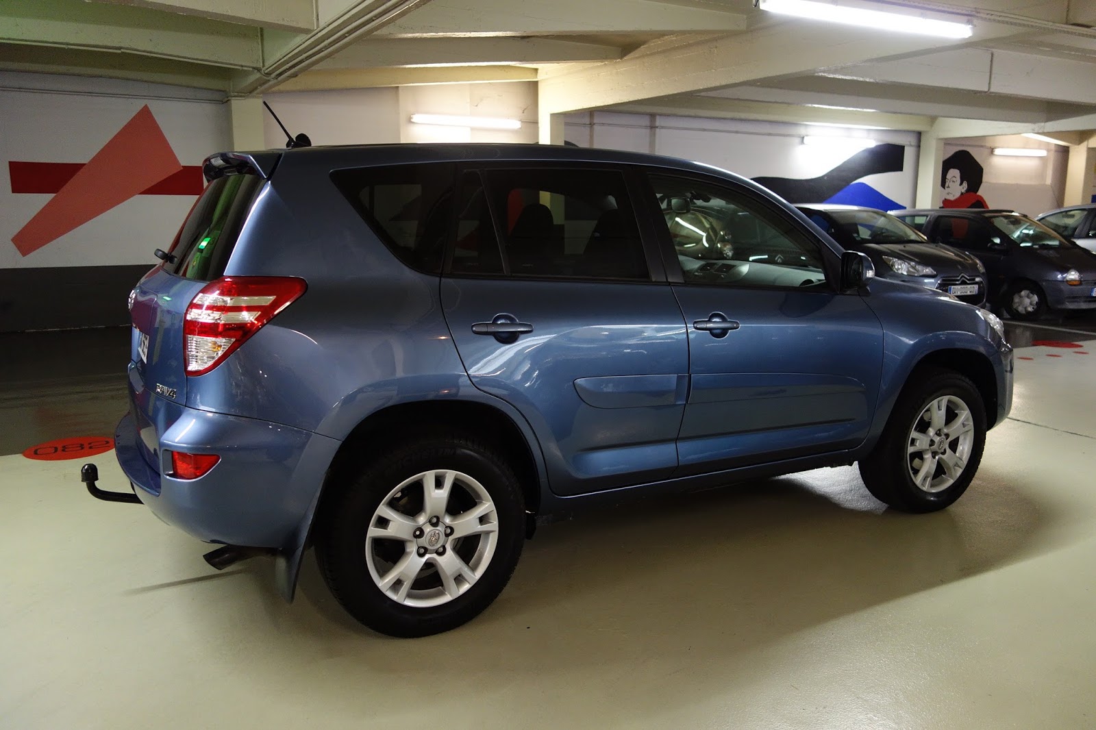 Aux rav4 2010