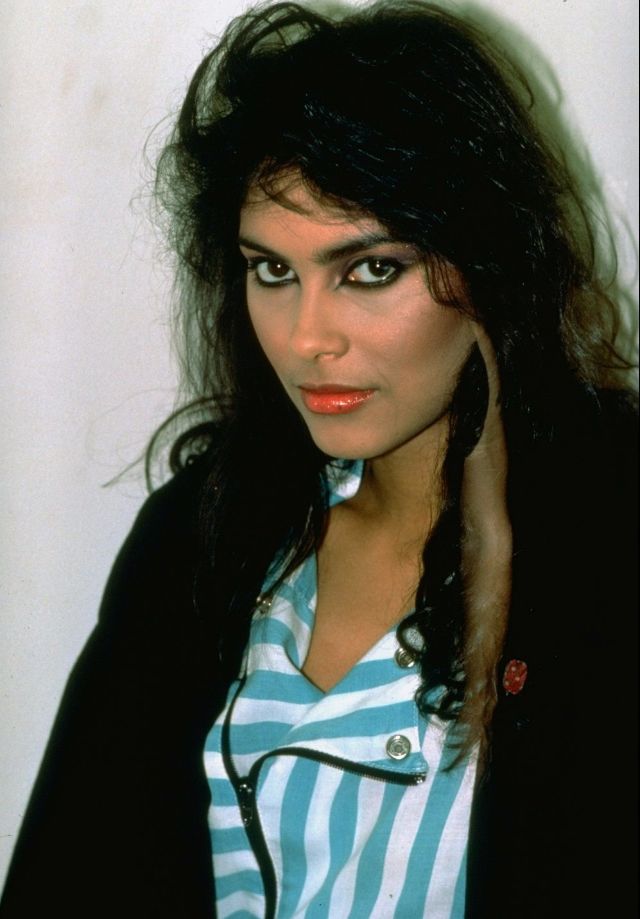 denise-matthews-3.jpg