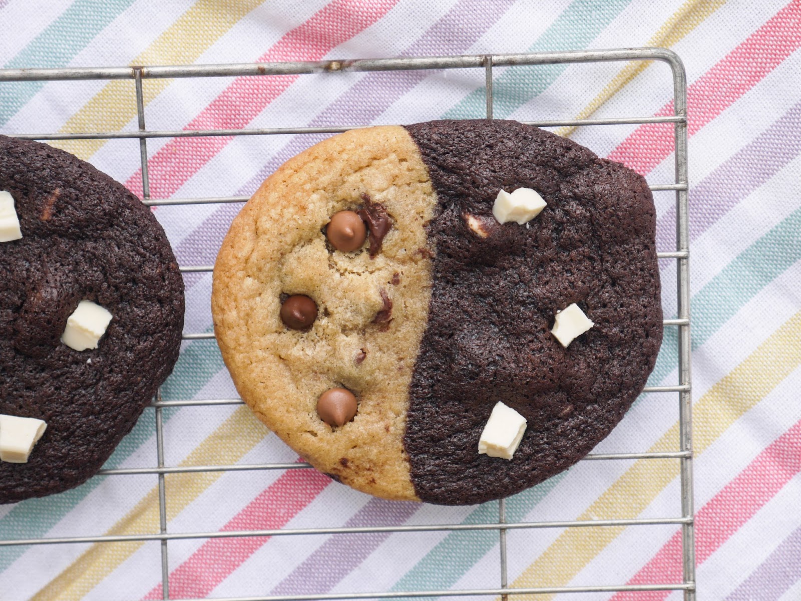 This Muslim Girl Bakes Chocolate Chip Brownie Swirl Cookies.