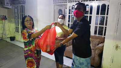 GMIM Logos 12 Maknai  Natal Dengan Berbagi Bingkisan Kepada Jemaat Yang Terdampak Pandemi Covid 19