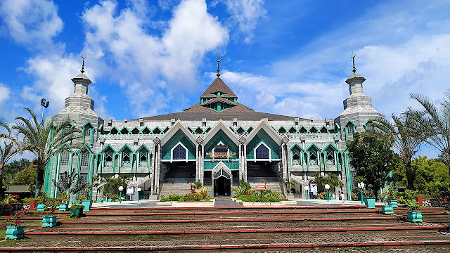 Masjid Al-Markaz Al-Islami Makassar