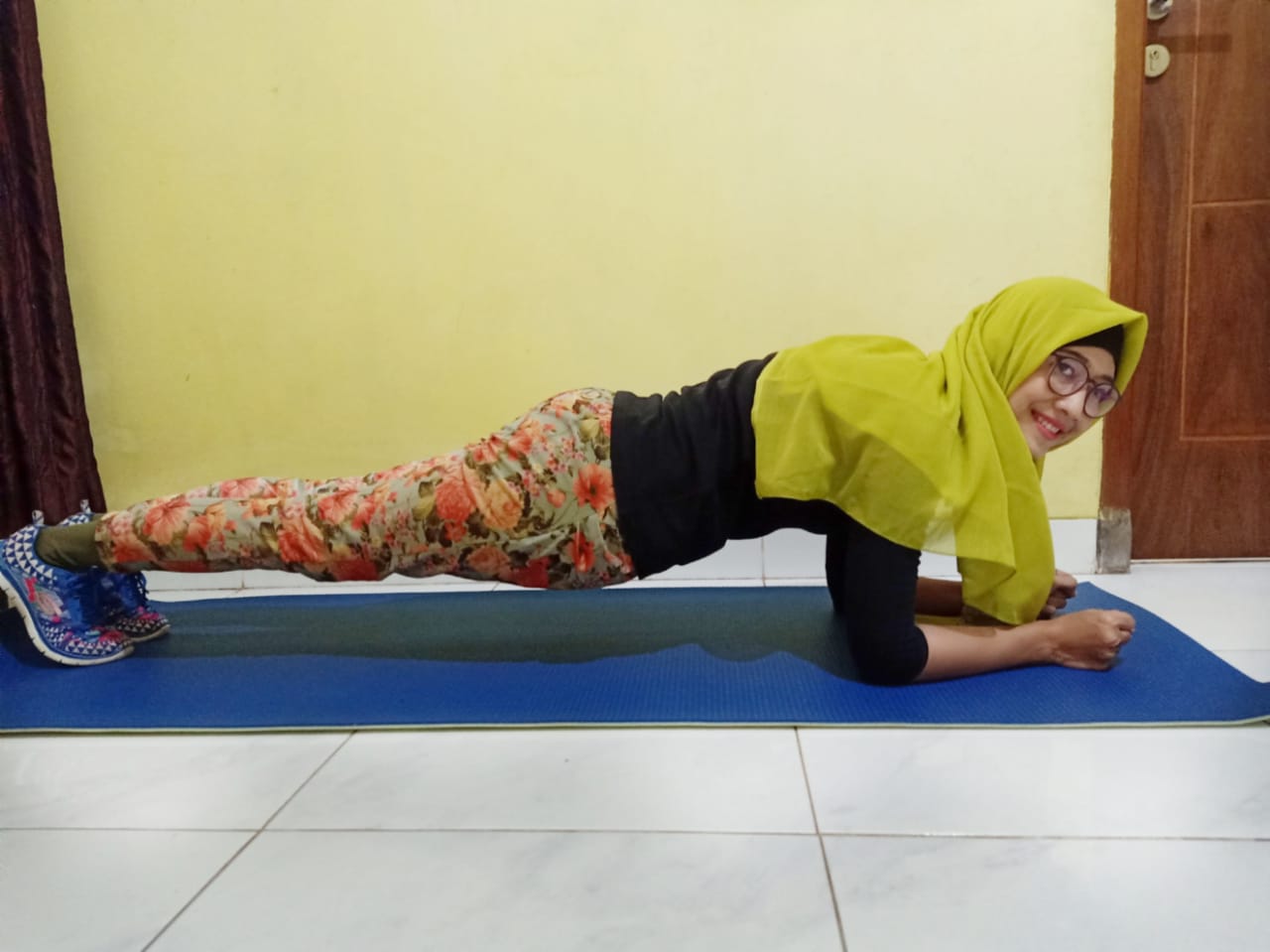 Gambar olahraga plank