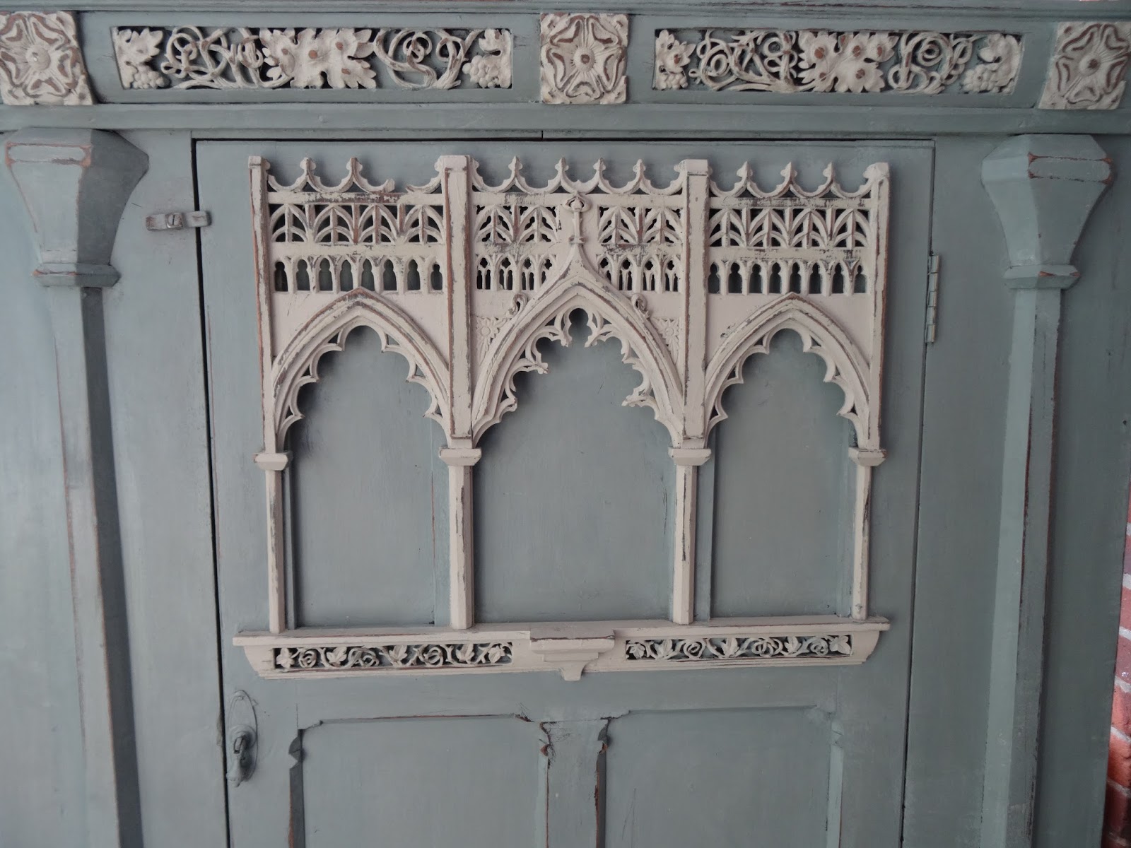 Mrs Black's This n That The Gothic Wardrobe