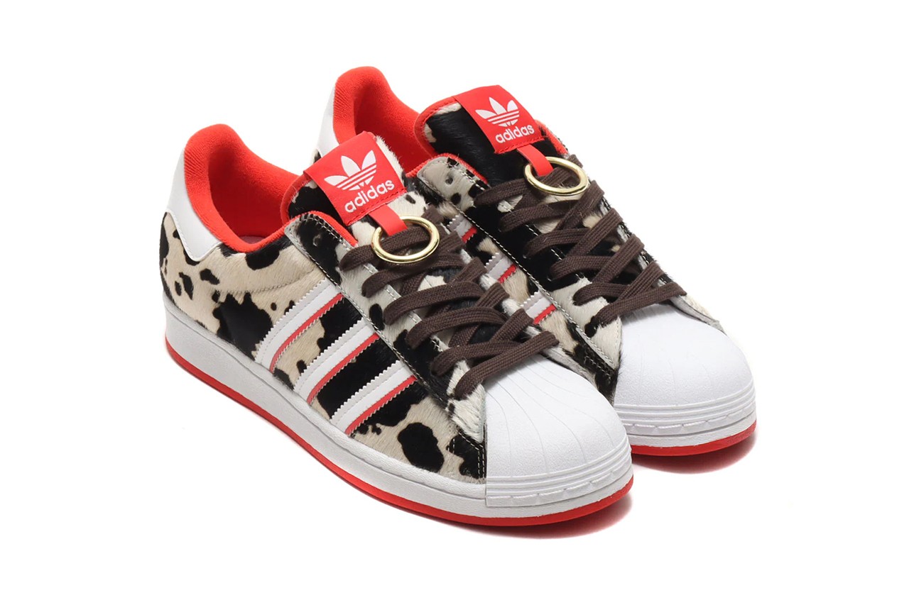 adidas SUPERSTAR NEW YEAR 2021 - Planet of the Sanquon