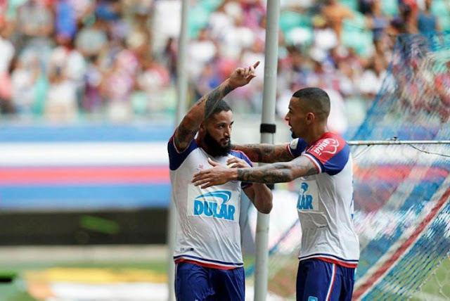 Bahia vence o Corinthians de virada e larga bem no Brasileirão
