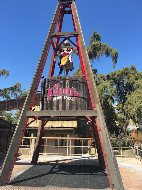 Knott S Berry Farm Reopening As Theme Park On May 21st