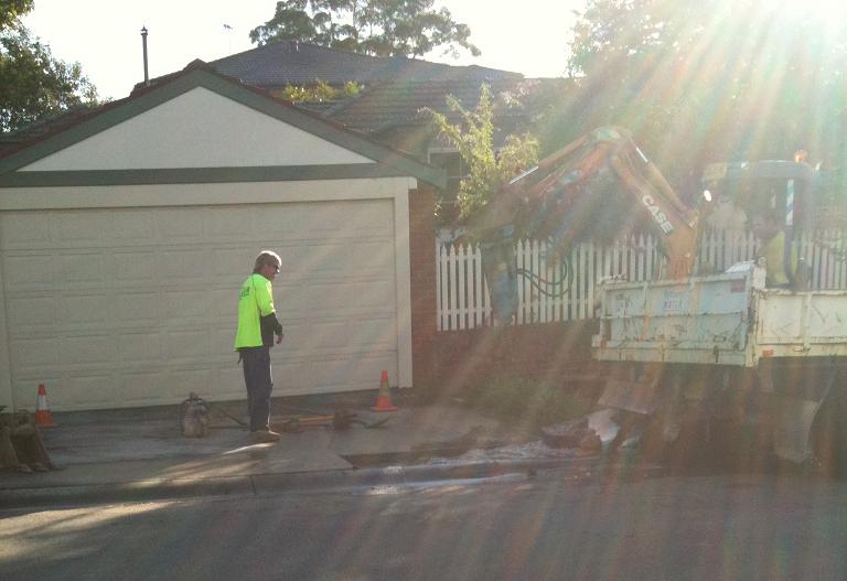 Building Our First House [Others.056] Burst water pipe