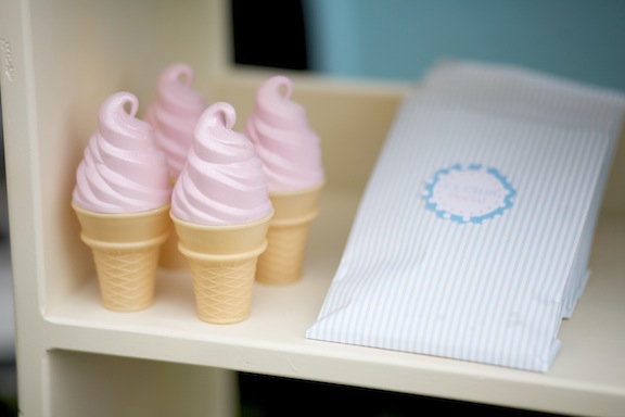Kara s Party Ideas Ice Cream Social   Summer  Vintage Ice Cream Party  - 14