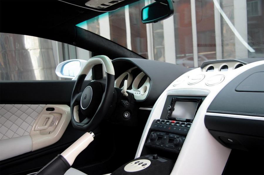 What is Your Car and Motorcycle: Modification Car Lamborghini White