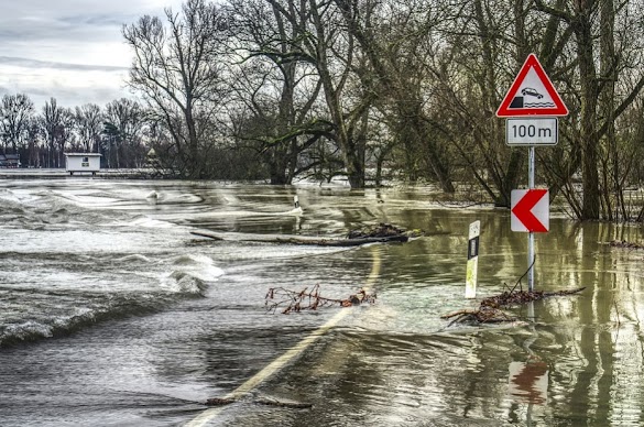 Pidato Bahasa Jawa Peristiwa Banjir Sesorah