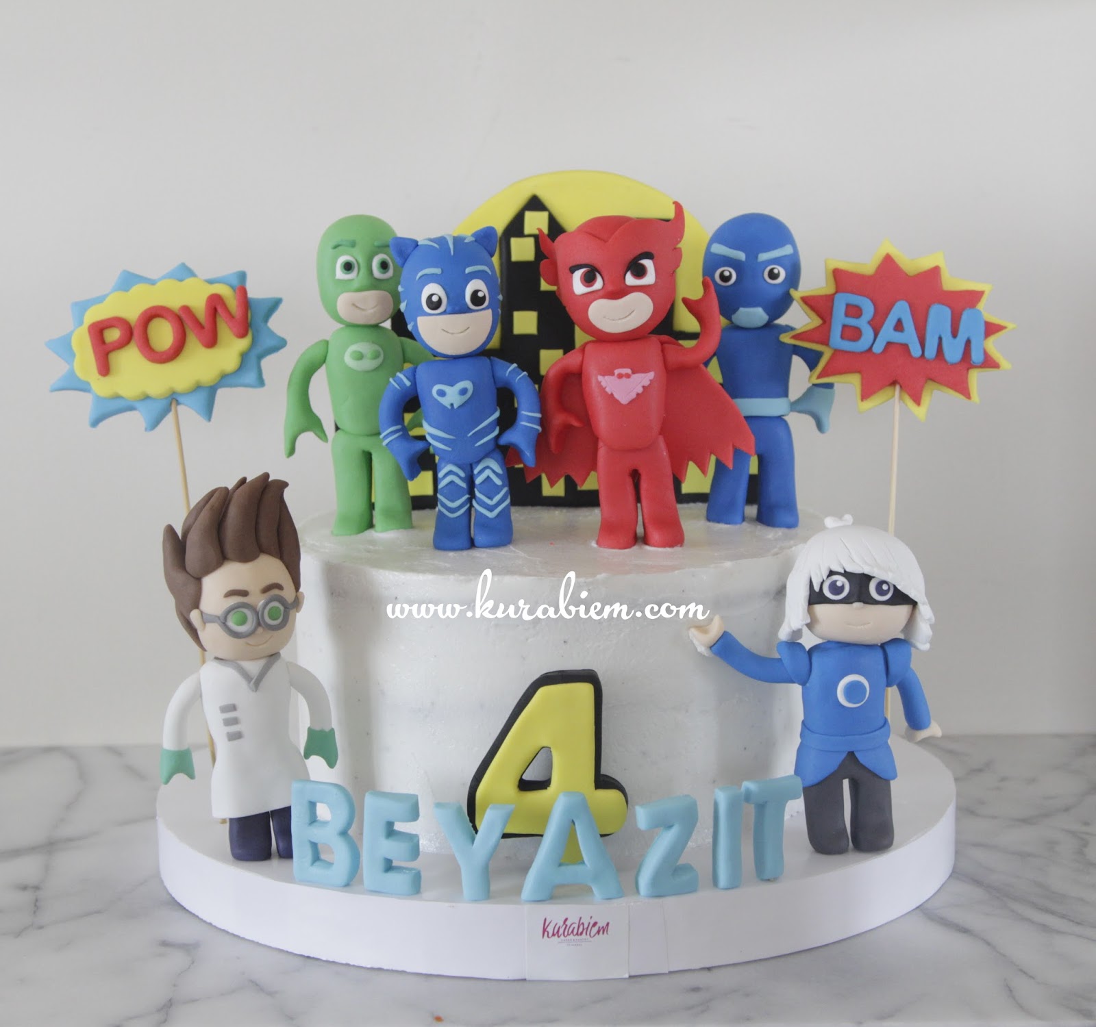 Pj Masks Naked Cake