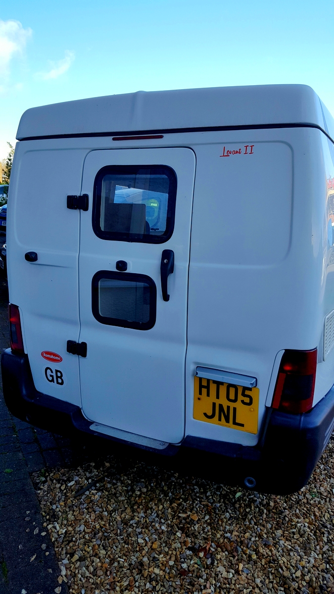 Watching the Wheels: The Romahome's return.