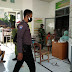 Babinsa Kelurahan Jayengan dan Bhabinkamtibmas Terapkan PPKM Berbasis Mikro di UPTD Puskesmas