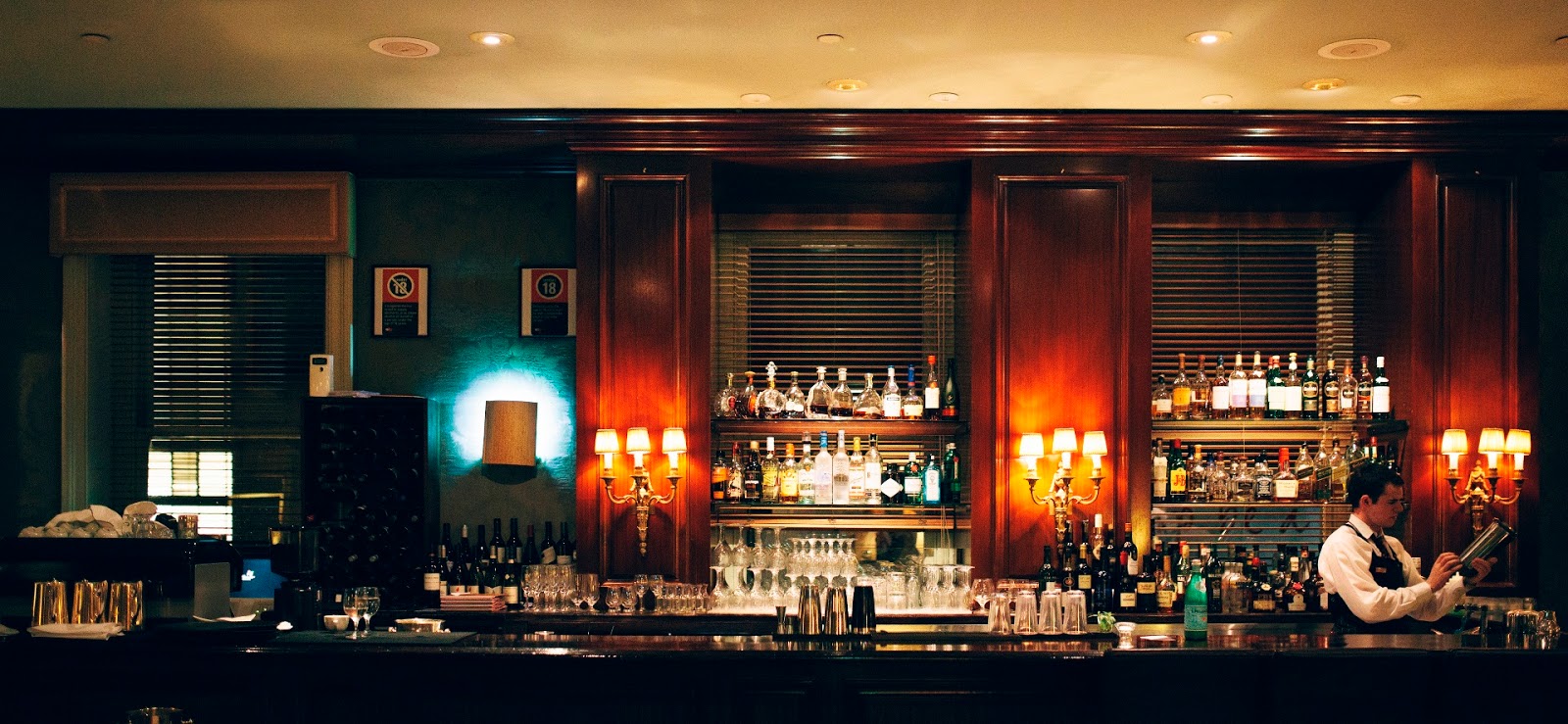 Time for Bar Review 23 Highlander Bar (Stamford Hotel