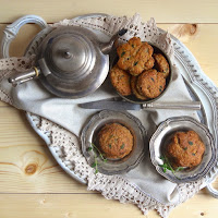  Scones de esperta com tomilho, limão e linhaça
