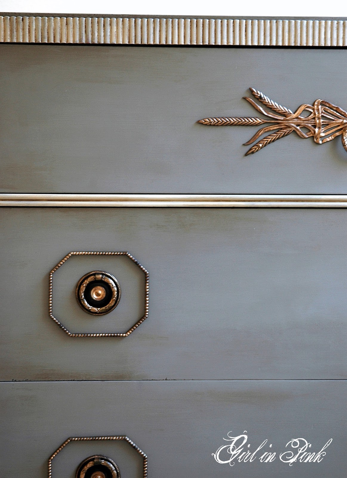 Girl in Pink One Quart of Chalk Paint® Decorative Paint by Annie Sloan