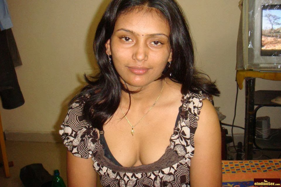 Hot Indian House Wifes 1 