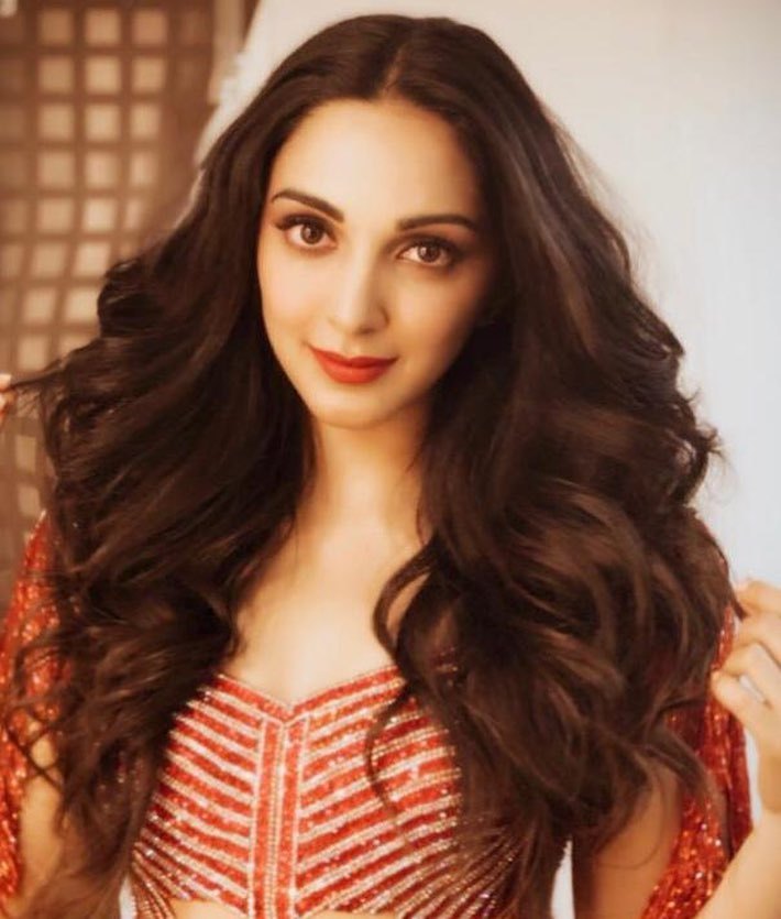 Kiara Advani Latest Hot Photoshoot - thecinesizzlers.com-Latest News