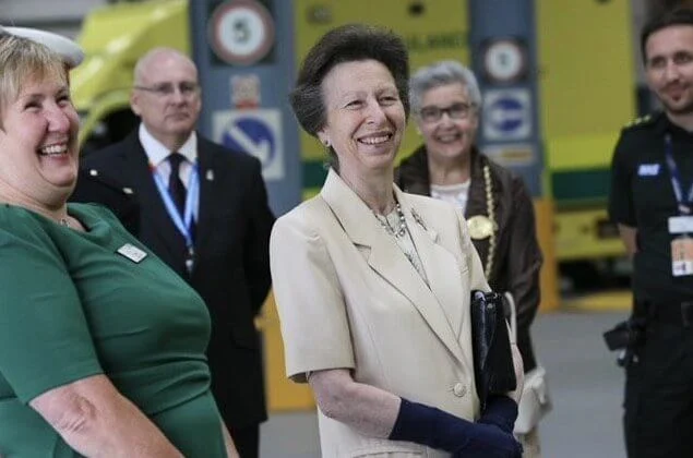 NHS (National Health Service) Blood and Transplant Centre. The Princess visited the North East Ambulance Service in Hebburn