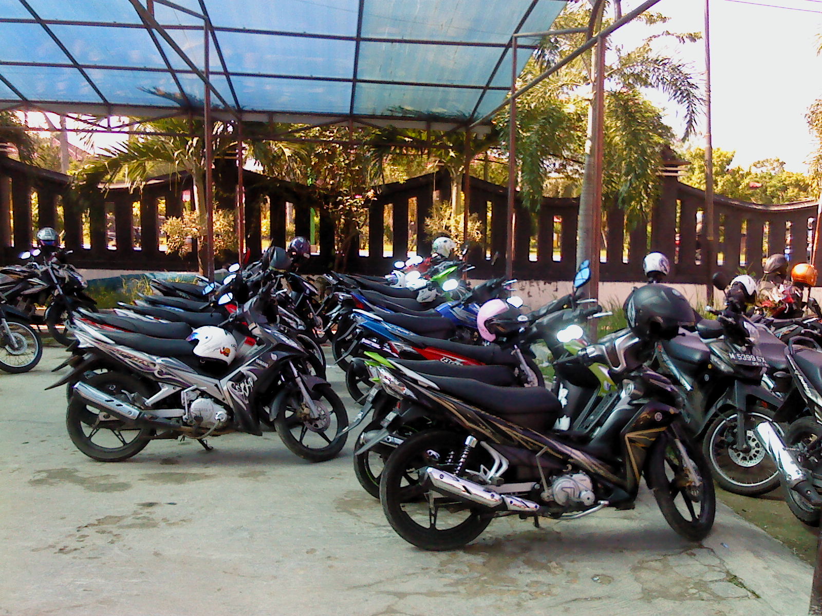 Parkir SMAN 2 Bangkalan Yang Rapi Dan Aman | Go Blog