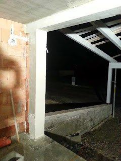 Hausbau Familie Steinmetz: Fenster und div. Arbeiten schon im Haus