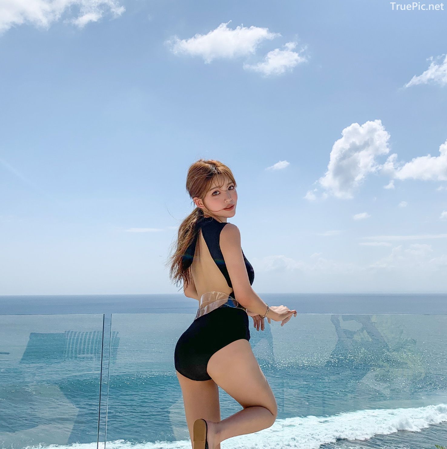 Korean fashion model - Cha Yoo Jin - Half Neck Black Monokini - TruePic.net - Picture 3