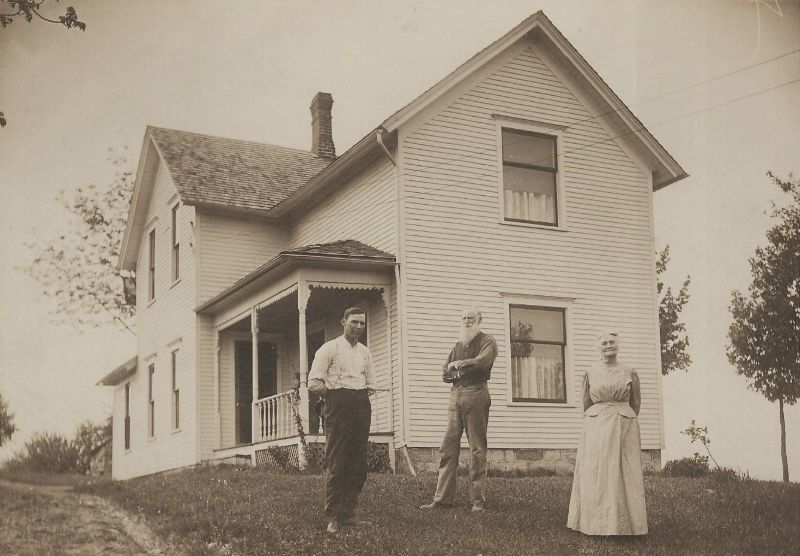The 1900 house. Американская семья в доме. Американская семья 20 век. Американский дом 20 века. Американская семья 1900.