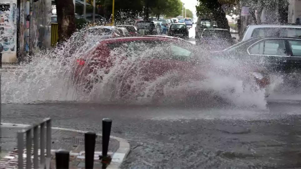 Το καλοκαίρι μας… ξέχασε: 62 τόνοι νερού έπεσαν ανά στρέμμα στην Αττική – Η πρόγνωση του Αρνιακού για τις επόμενες μέρες (βίντεο) Το καλοκαίρι μας… ξέχασε: 62 τόνοι νερού έπεσαν ανά στρέμμα στην Αττική – Η πρόγνωση του Αρνιακού για τις επόμενες μέρες (βίντεο)