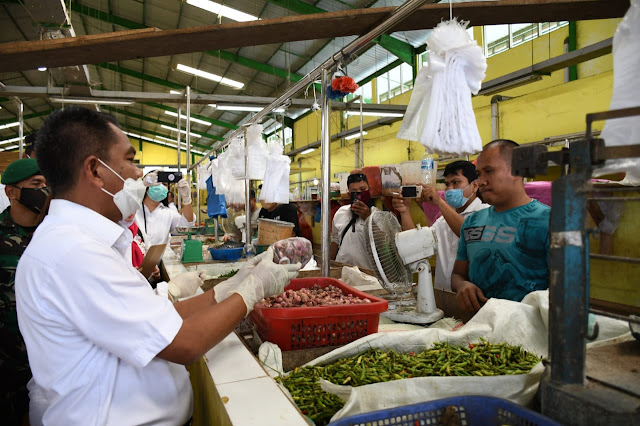 Jelang Natal dan Tahun Baru,  Wabup Sergai Tinjau Pasar Tradisional Pekan Tanjung Beringin