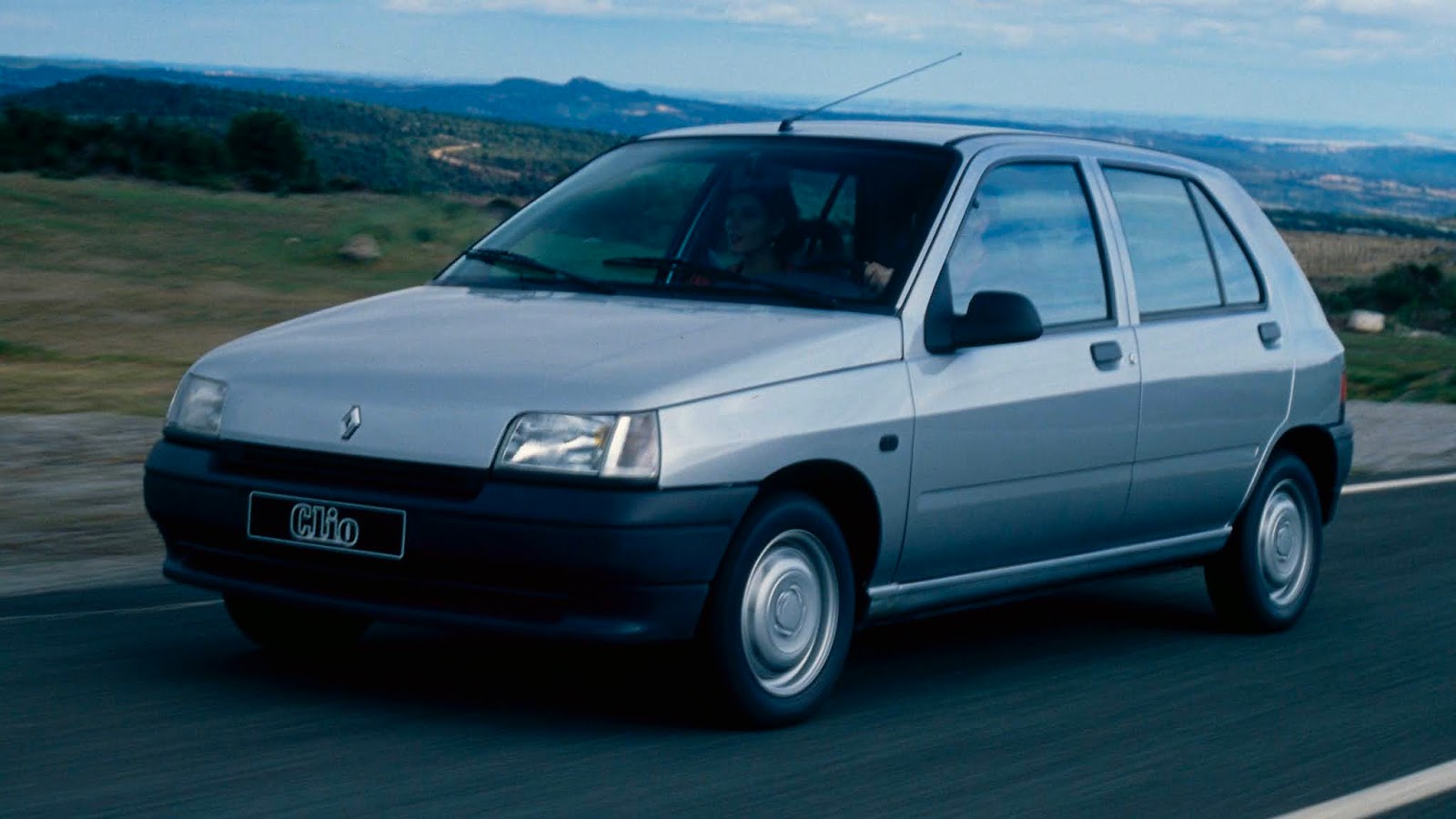 La increíble historia del Renault Clio V6