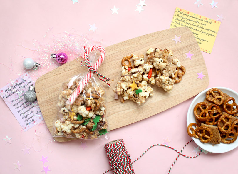 christmas popcorn mix